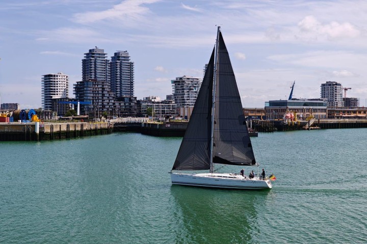 Beneteau First 45