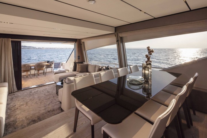 FerrettiYachts720