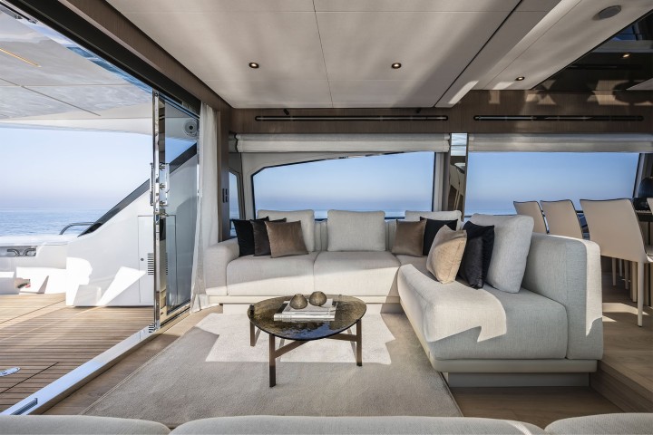 FerrettiYachts720