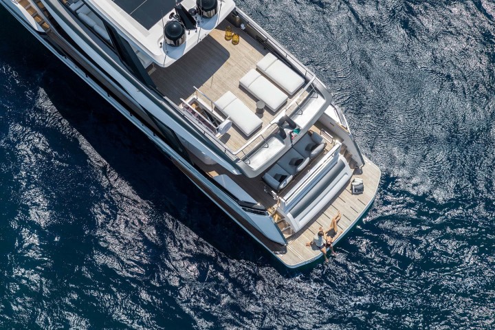 FerrettiYachts940