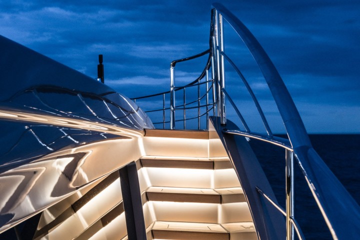 Pershing140Cruising