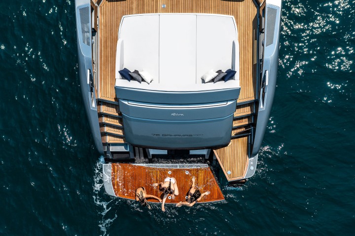 Riva76'BahamasSuper