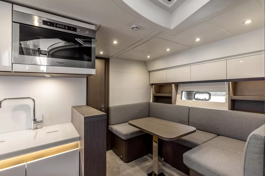 Beneteau Grand Turimo