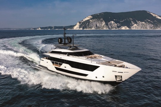 CustomLine106'